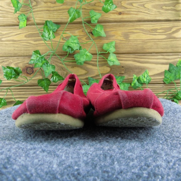 TOMS Women Flat Shoes Red Fabric Slip On Size 8 Medium - Picture 2 of 10